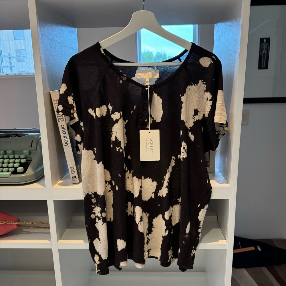 NWT THE GREAT Raglan Tee, Size 1/Small.